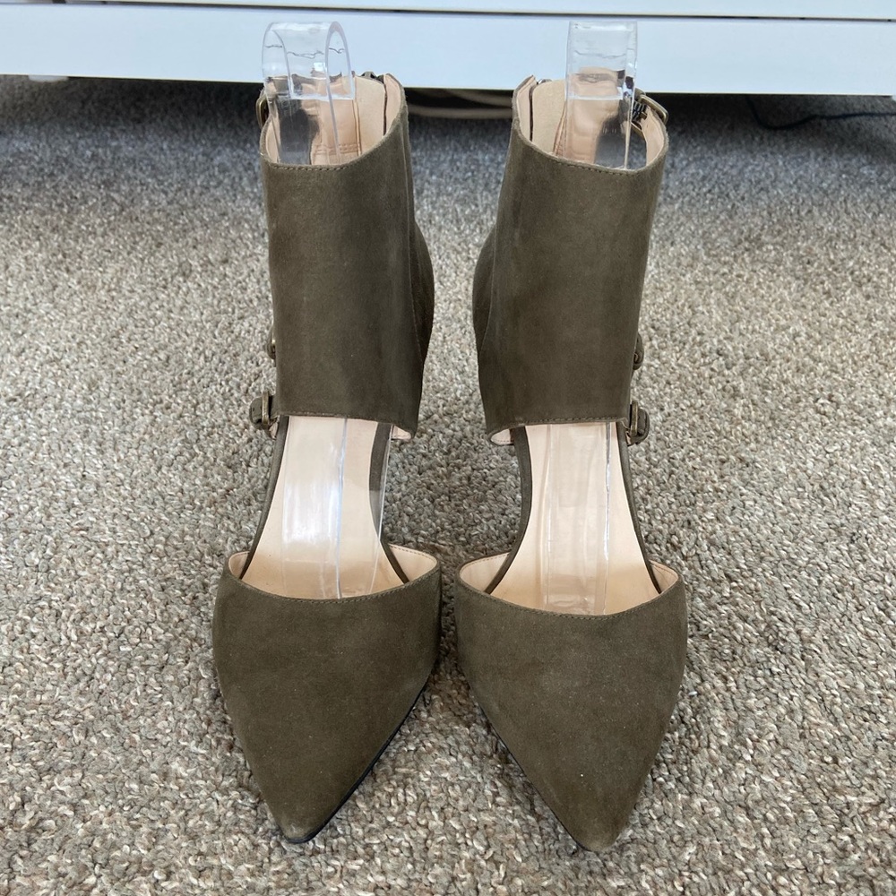 Nine West Faux Suede Green Pump
